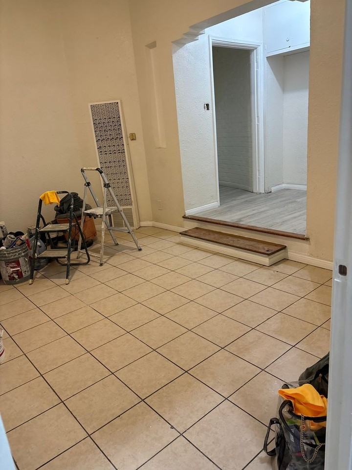 1121 W Base Line St - Photo 4 of 14