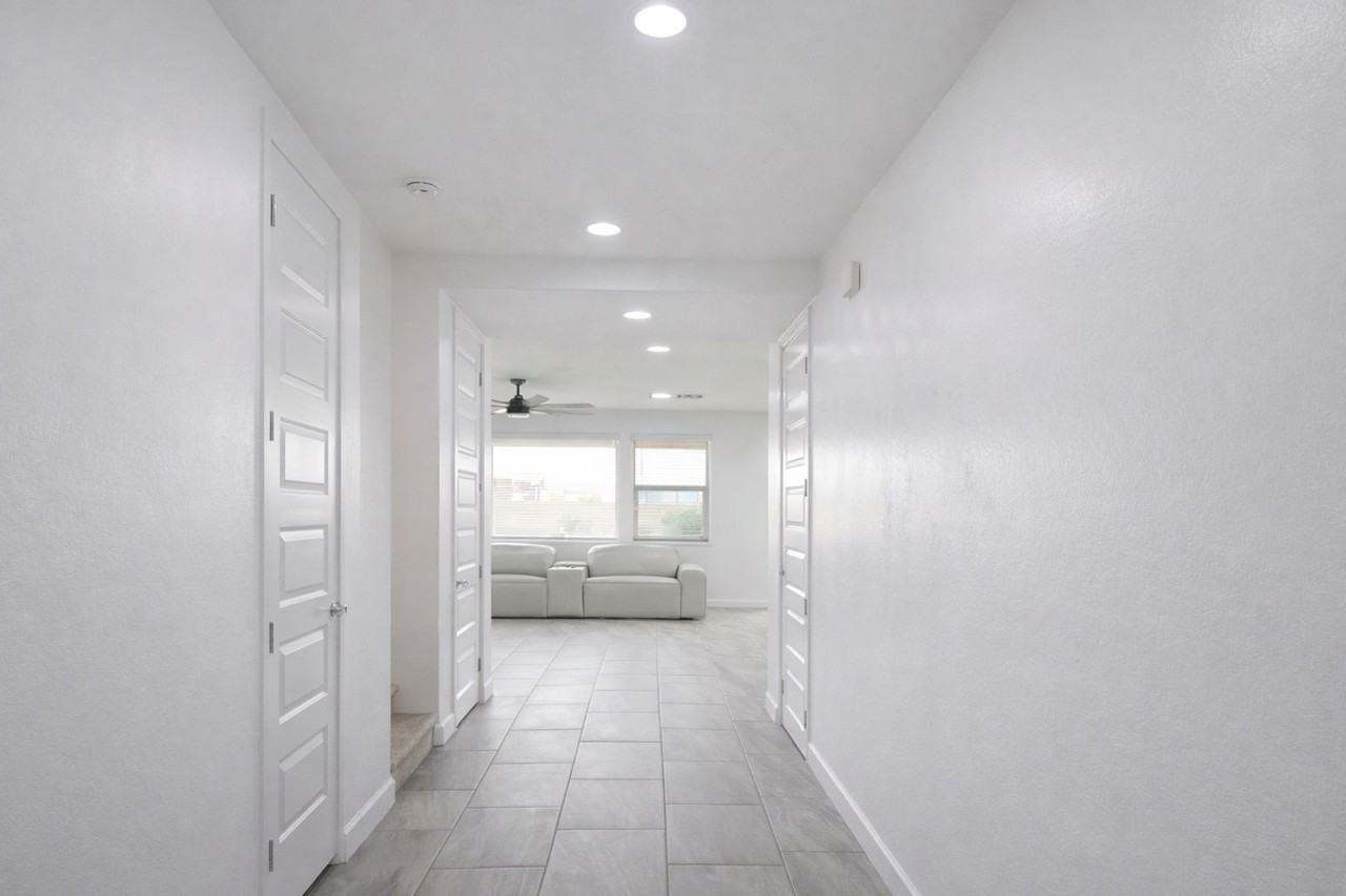 2353 E Castanets Dr - Photo 2 of 30