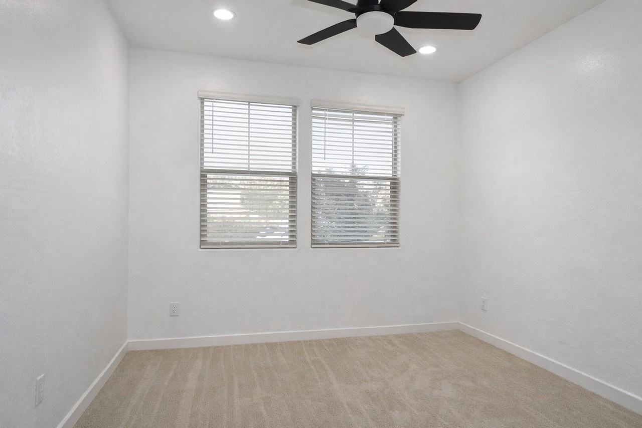 2353 E Castanets Dr - Photo 3 of 30