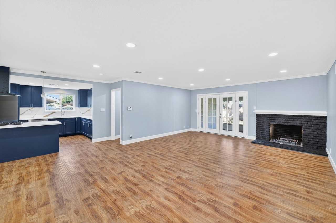 445 E Hoover Ave - Photo 6 of 17