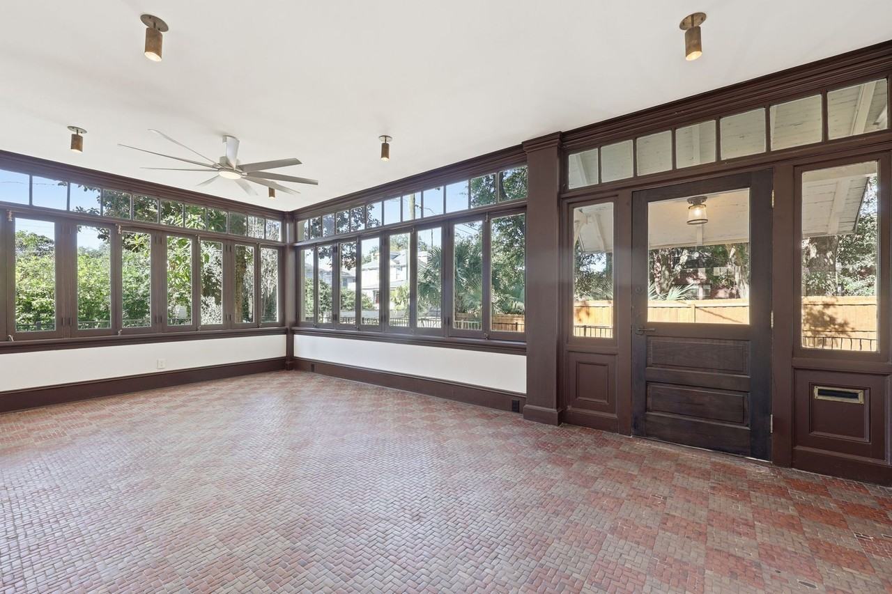 2979 Saint Johns Ave - Photo 5 of 50