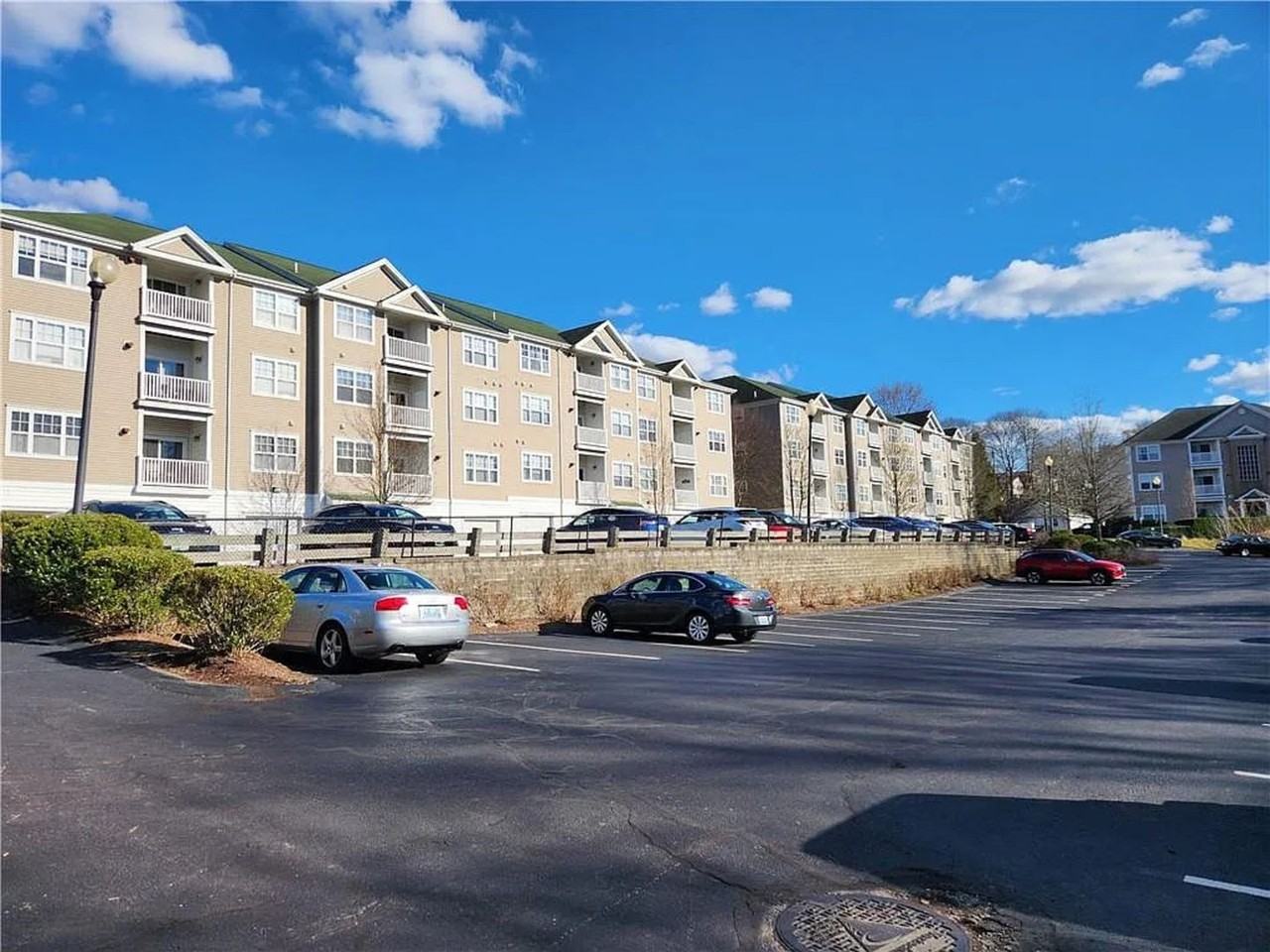 98 Mill St - Photo 5 of 25