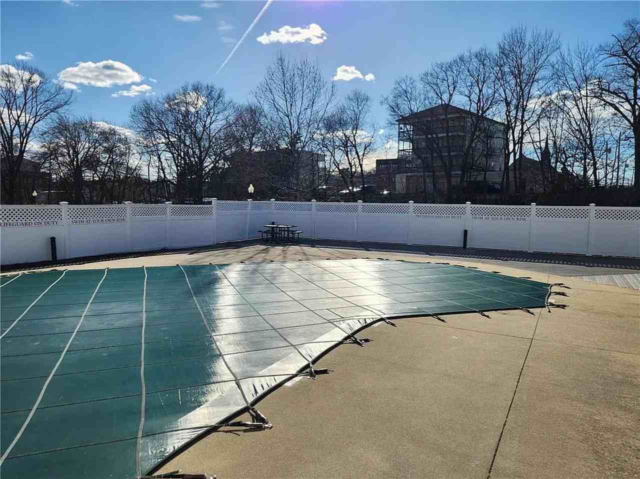 98 Mill St - Photo 6 of 25