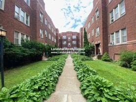 W Touhy Ave #1W - Photo 1 of 1