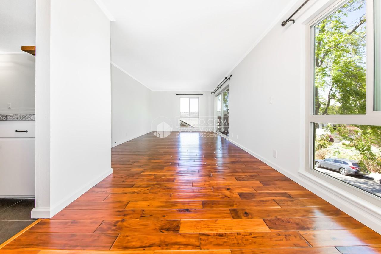 555 Jean St #532 - Photo 3 of 23