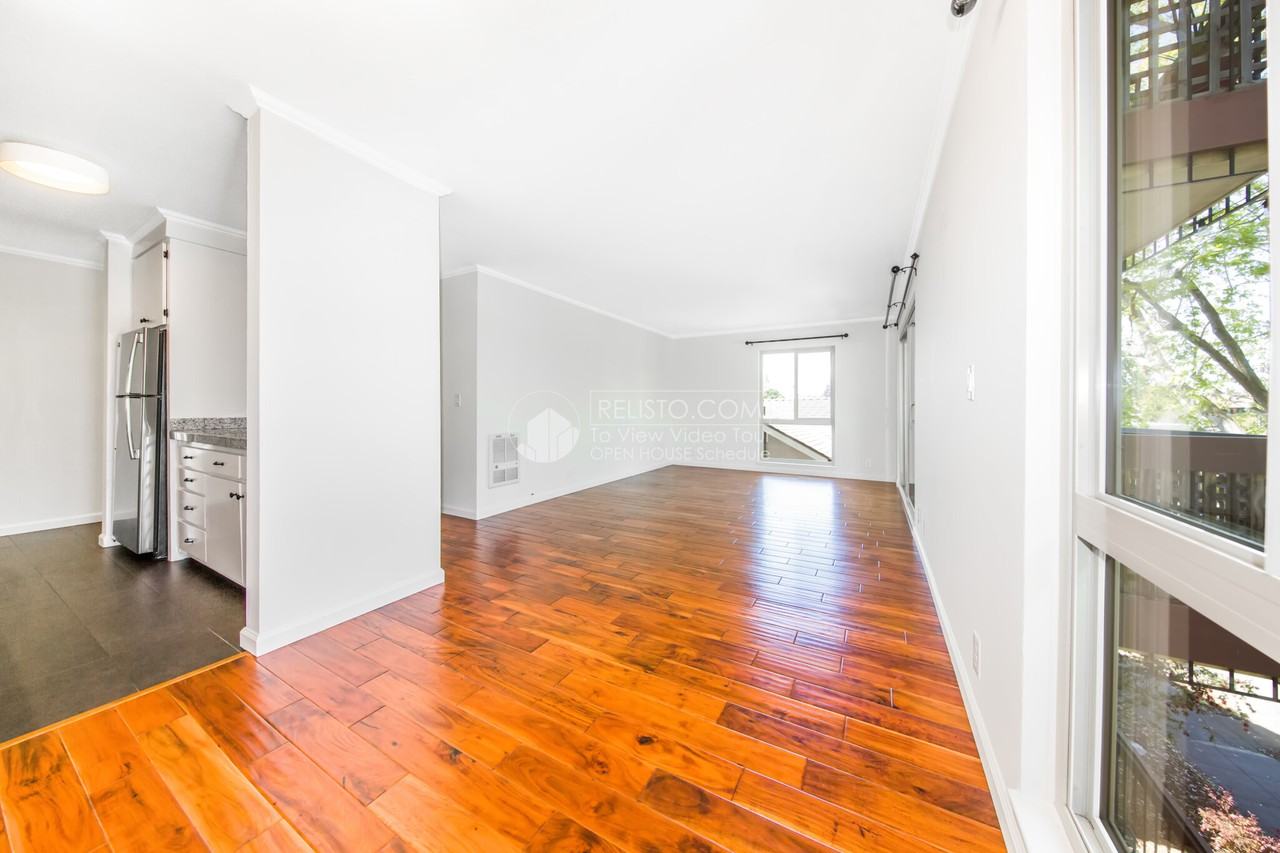 555 Jean St #532 - Photo 4 of 23