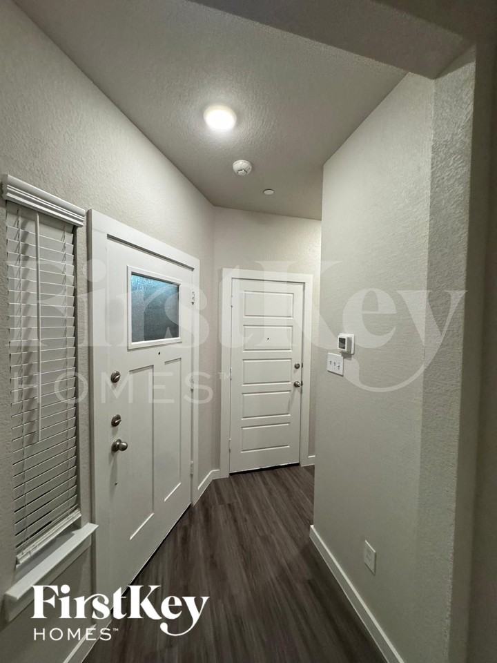 18338 W Centro Cir - Photo 5 of 11