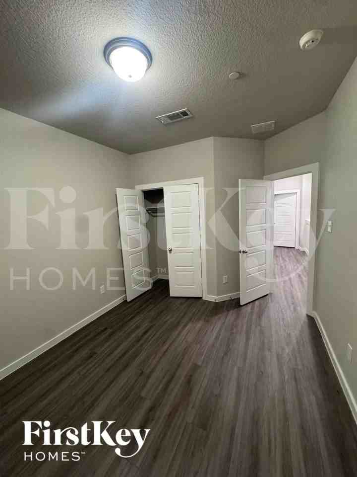 18338 W Centro Cir - Photo 7 of 11