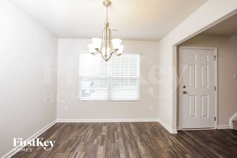 115 Teal Dr - Photo 4 of 15