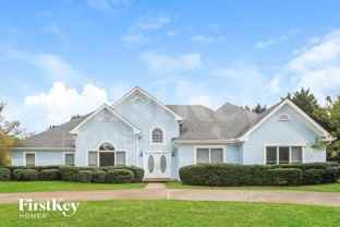 1020 Forest Hills Dr Se - Photo 1 of 1