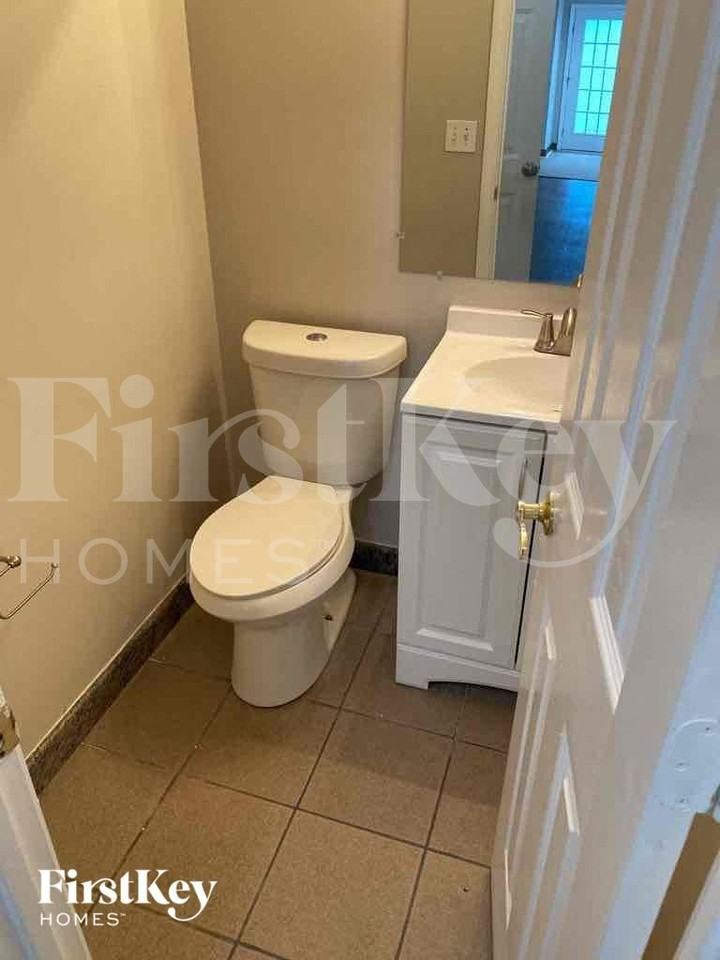 1020 Forest Hills Dr Se - Photo 6 of 22