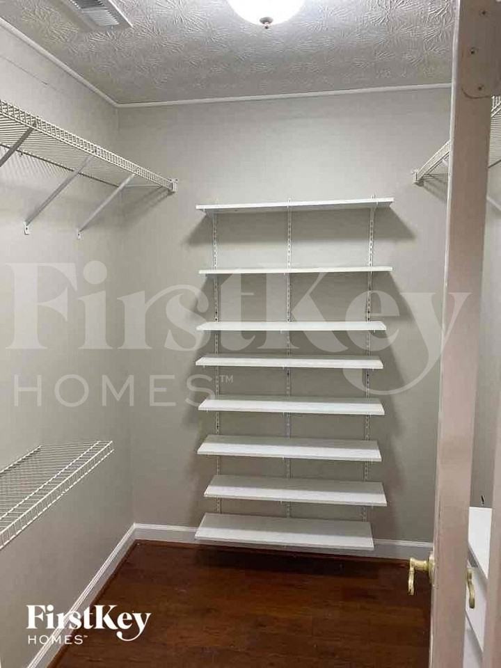 1020 Forest Hills Dr Se - Photo 7 of 22