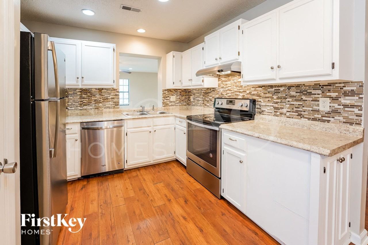 328 Indigo Rd - Photo 6 of 14