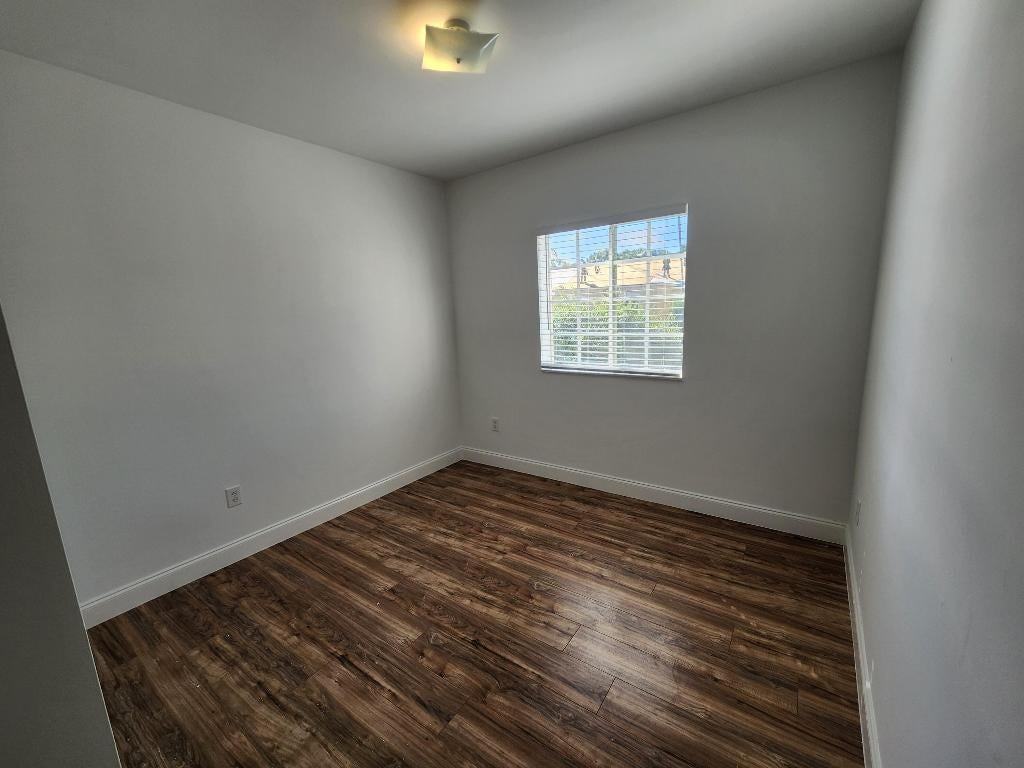 5067 Se Mariner Garden Cir - Photo 3 of 17