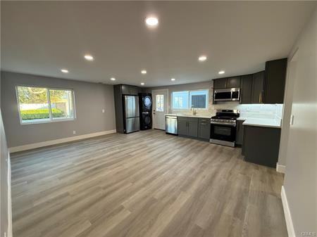 25719 Walnut St - Photo 5 of 23