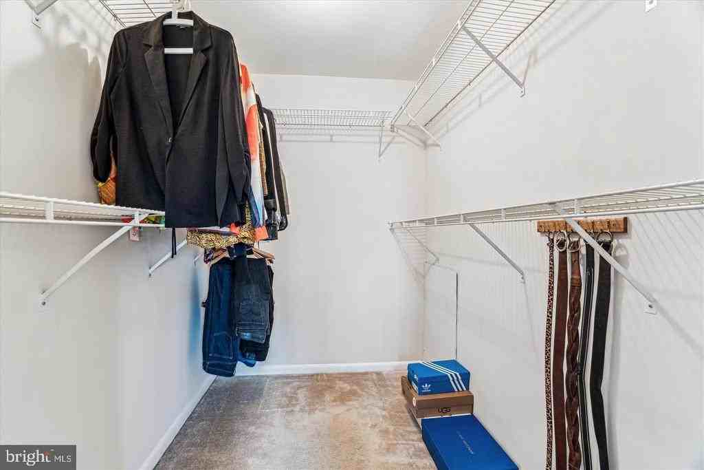 15603 Dorset Rd ##17 - Photo 7 of 35