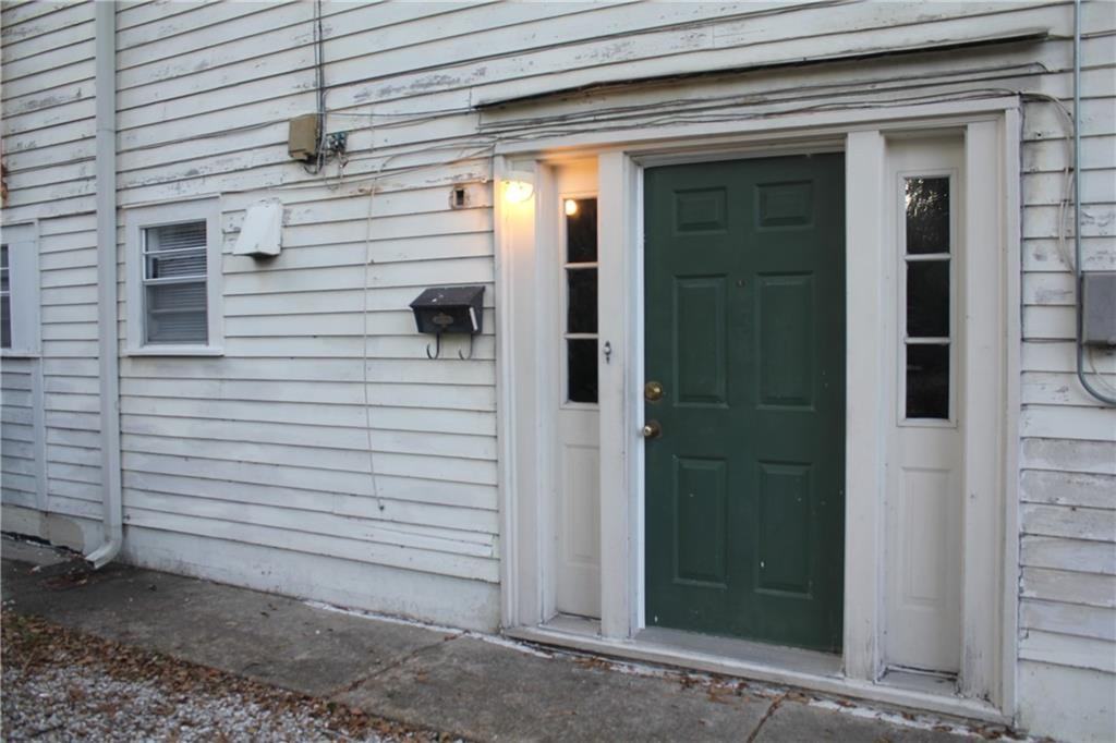 2312 Broadway St - Photo 2 of 14