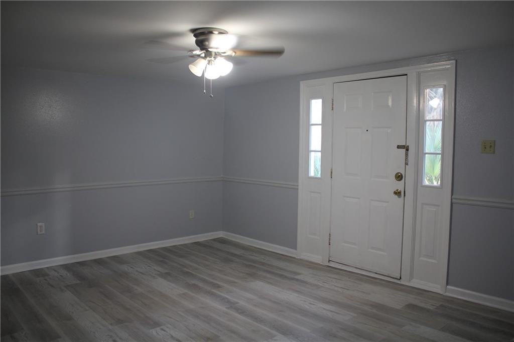 2312 Broadway St - Photo 4 of 14