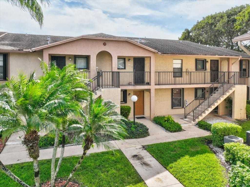 9485 Boca Cove Cir - Photo 3 of 42