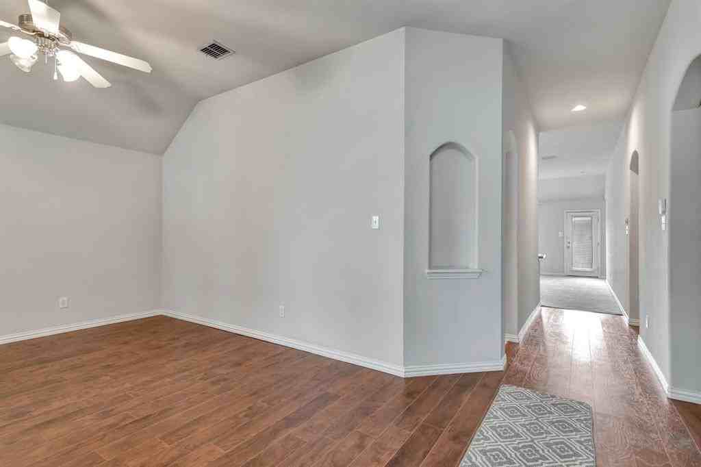 7236 Welshman Dr - Photo 7 of 40