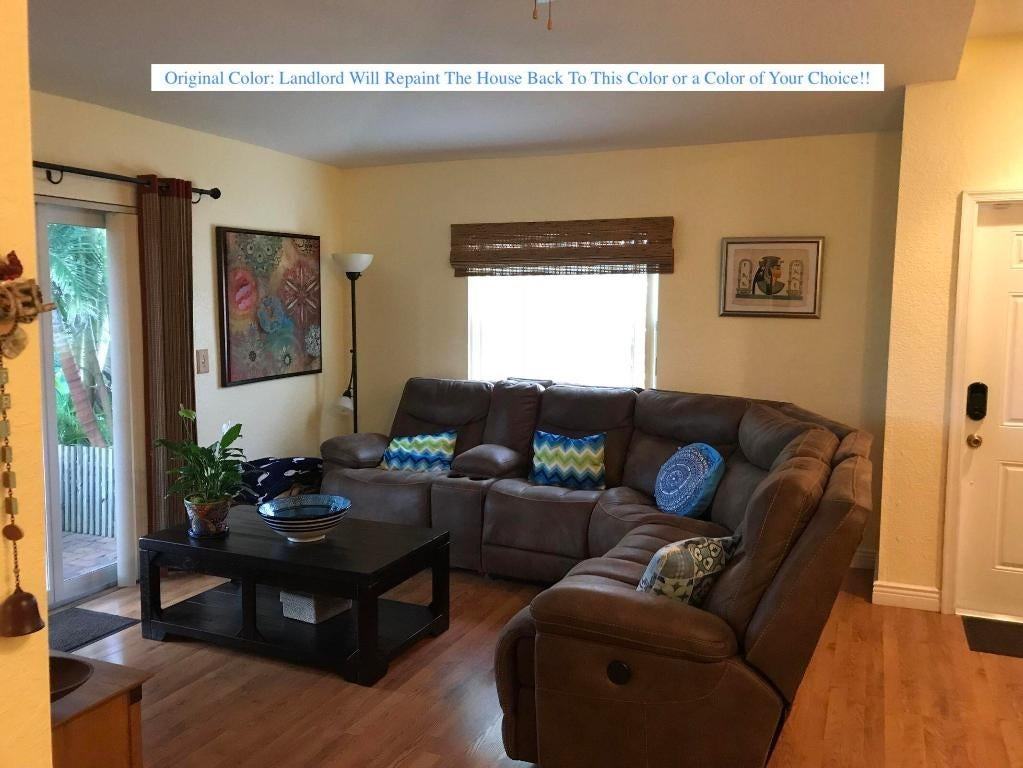 2122 E E Ridge Cir E Circle E - Photo 2 of 18