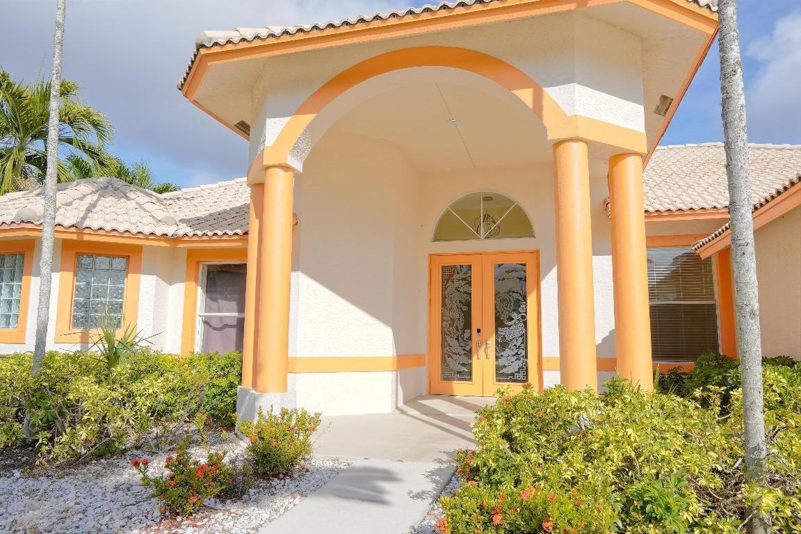 781 Sw Dolores Ave - Photo 3 of 24