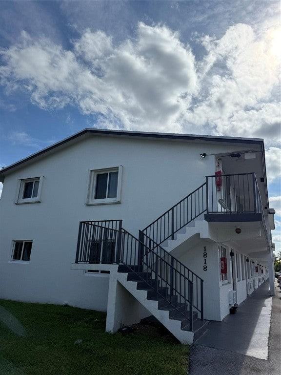 1818 E Oakland Park Blvd - Photo 2 of 21