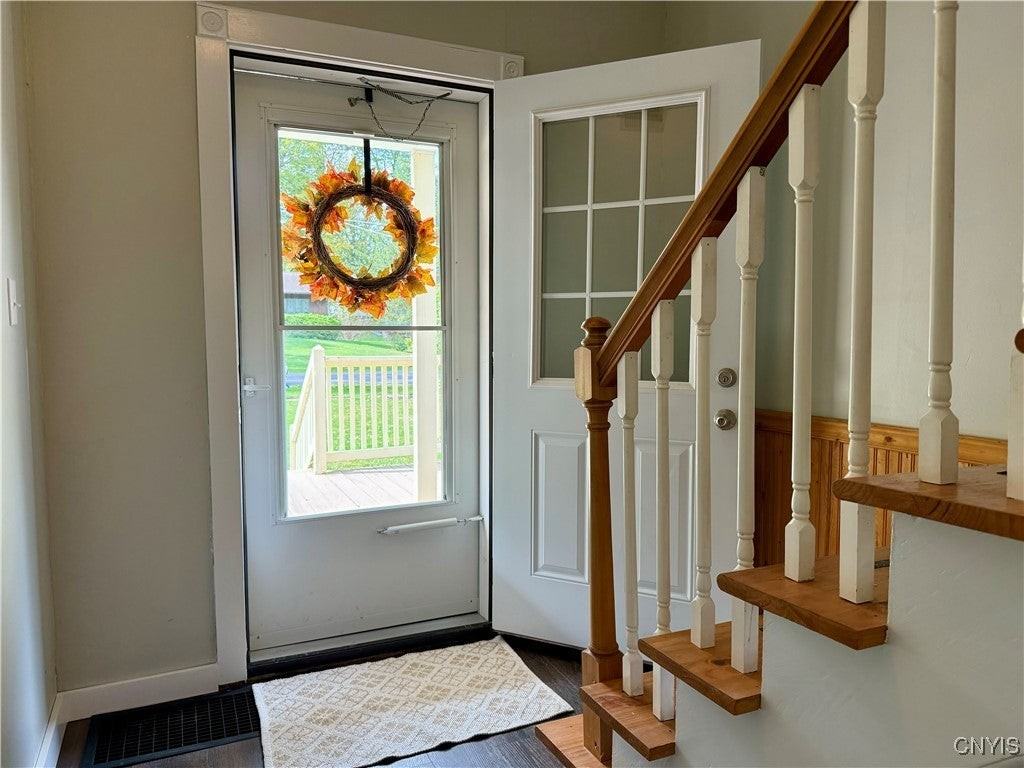 37 White St - Photo 4 of 26