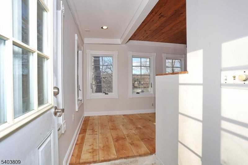 140 Cupsaw Dr - Photo 3 of 32