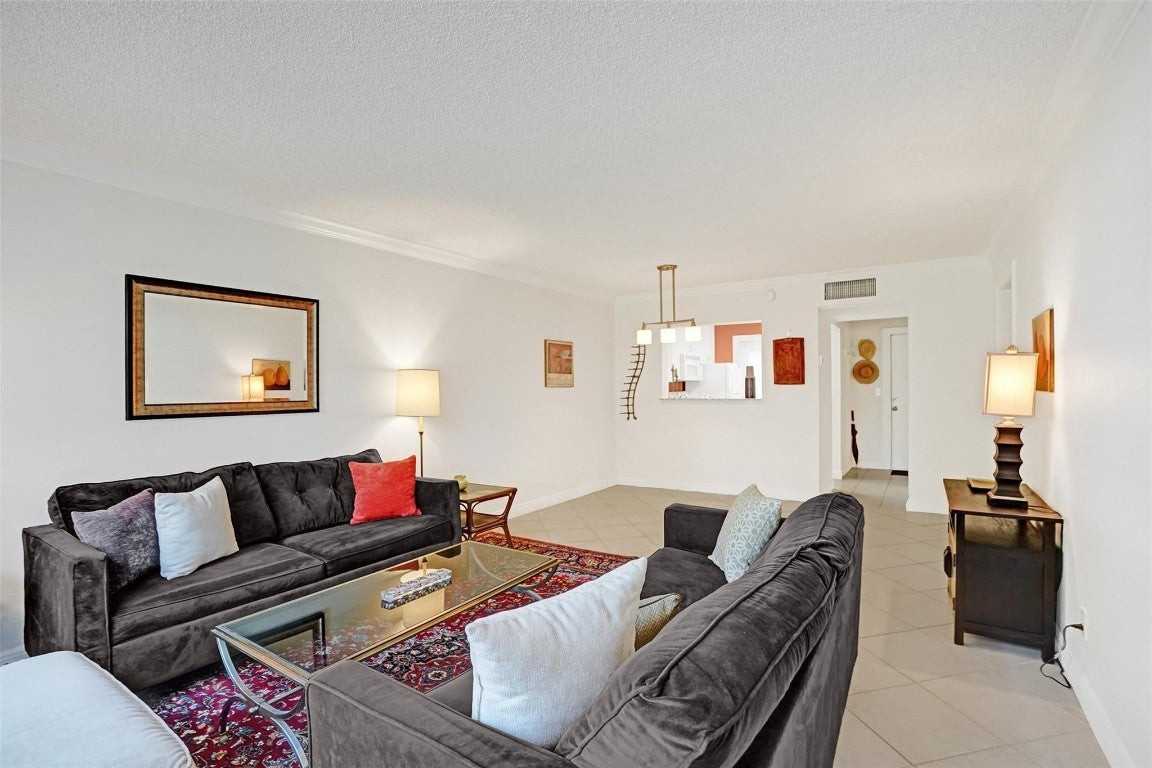 4025 N Federal Hwy - Photo 7 of 37