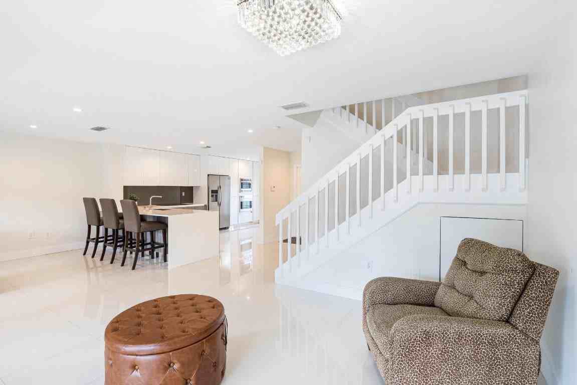 9703 Sw 142nd Ct - Photo 3 of 36