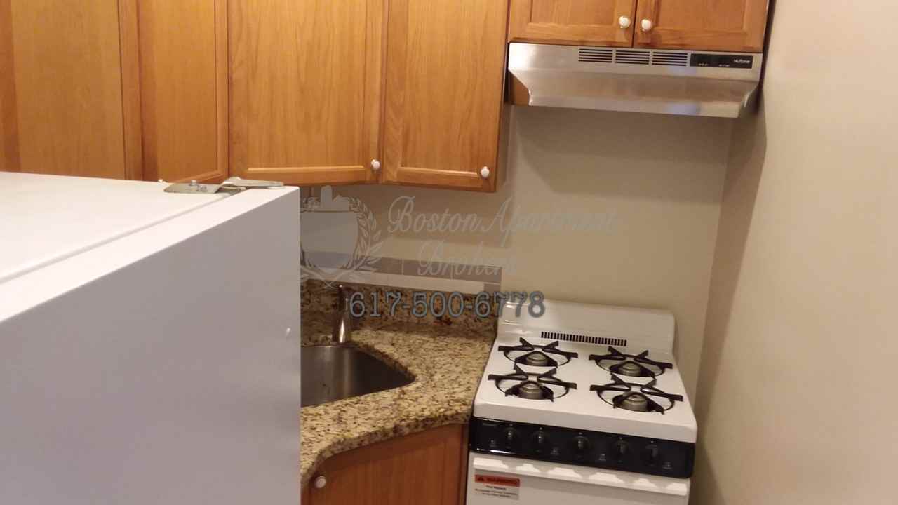 168 Hemenway St #9 - Photo 2 of 6