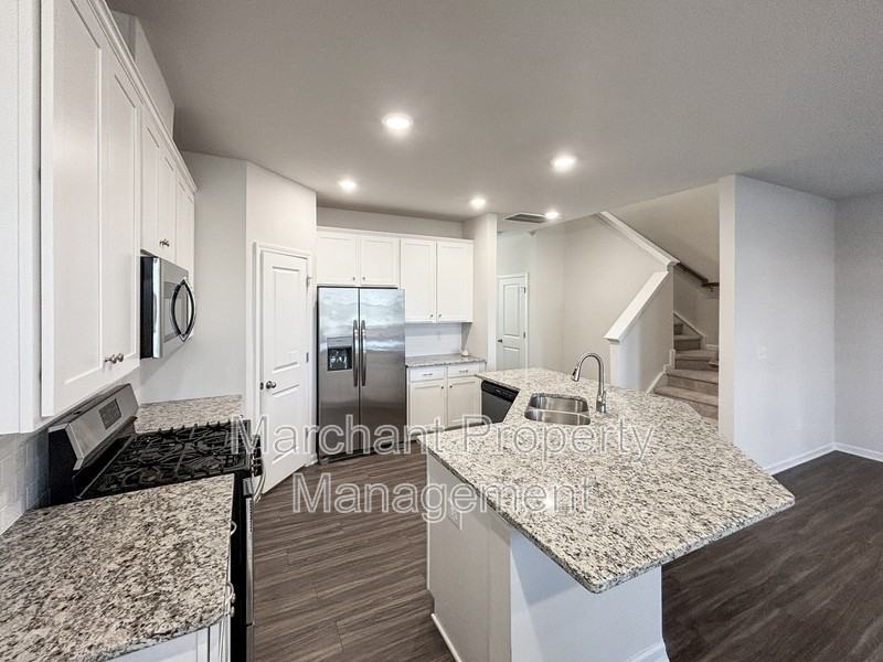 27 Gaskins Trl - Photo 7 of 26