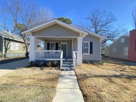 featured image of 2215 S Cedar St