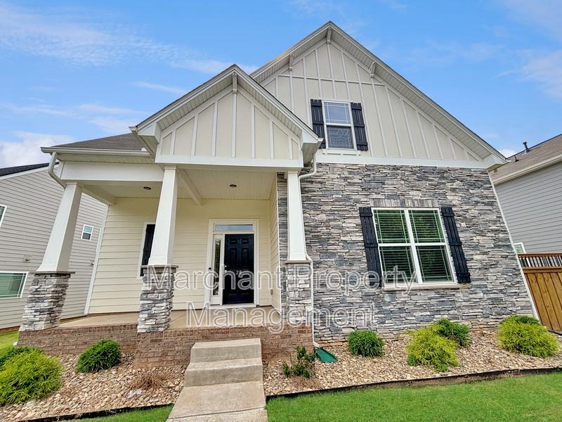 28 Arnold Mill Rd - Photo 3 of 35