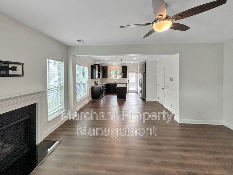 28 Arnold Mill Rd - Photo 4 of 35