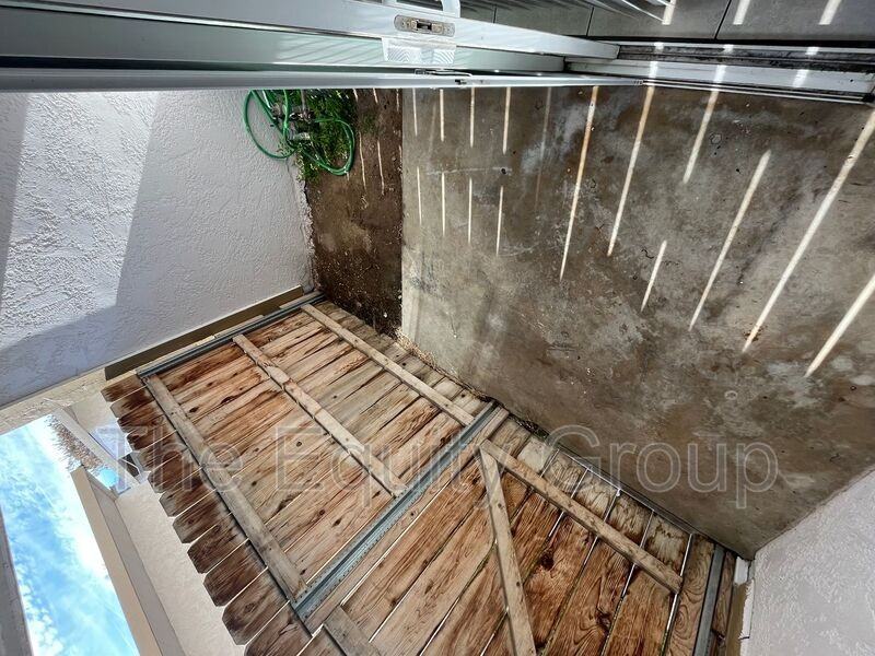 1307 S Court St - Photo 3 of 19