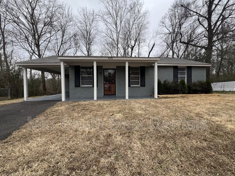 4792 Bluff Wood Cv - Photo 2 of 13