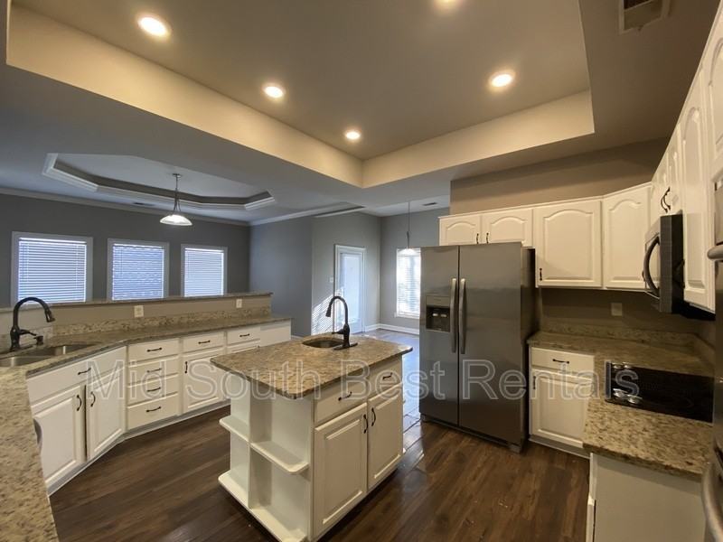 4134 Canada Rd - Photo 6 of 20