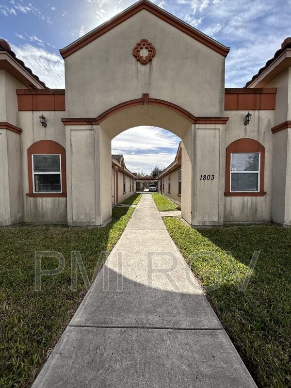 1803 W Douglas St #3