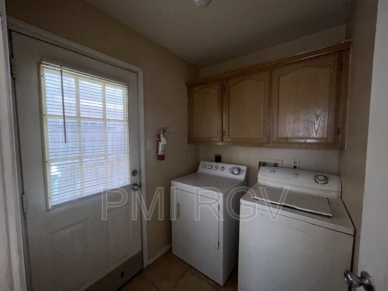 1803 W Douglas St #3 - Photo 5 of 27