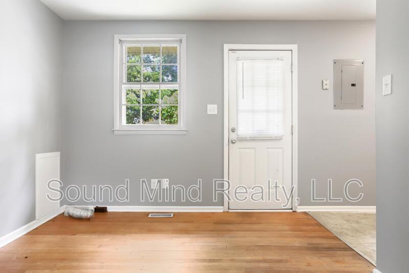 819 Hadley Rd - Photo 7 of 16