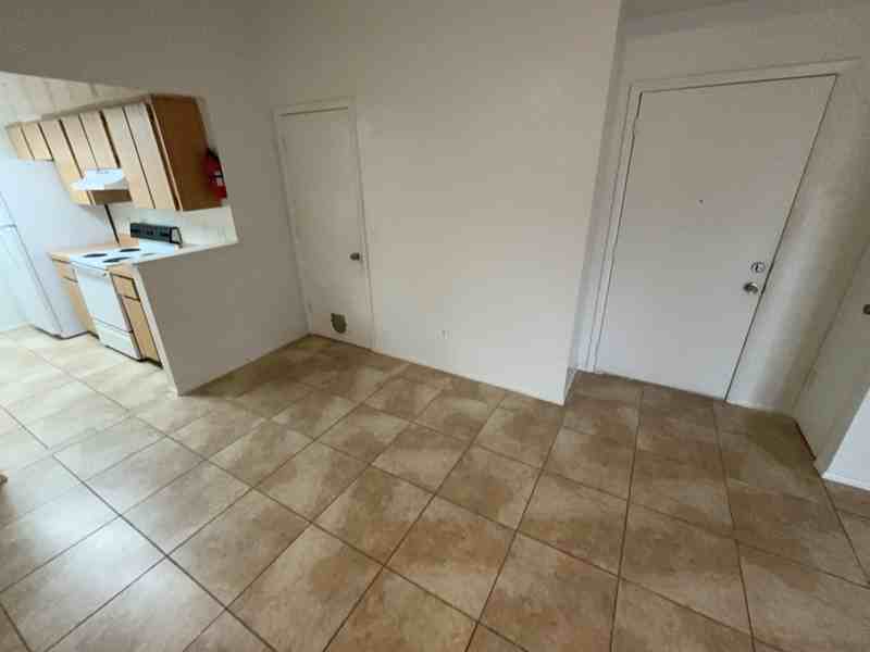 2468 Atrium Cir - Photo 5 of 16