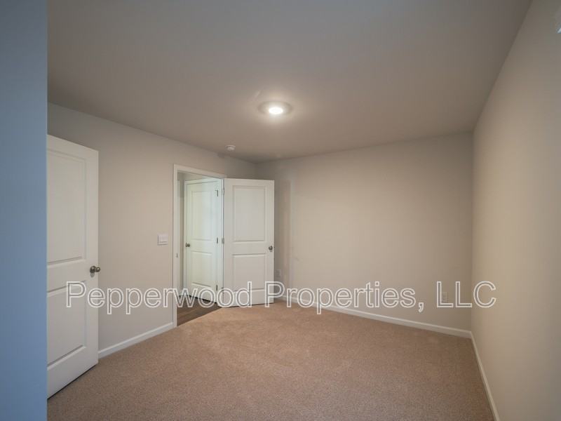 1761 Rein Dr - Photo 5 of 16