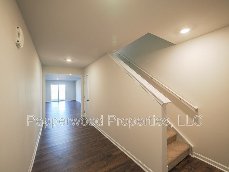 1761 Rein Dr - Photo 7 of 16