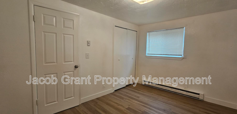 1345 Paul St #3 - Photo 6 of 8