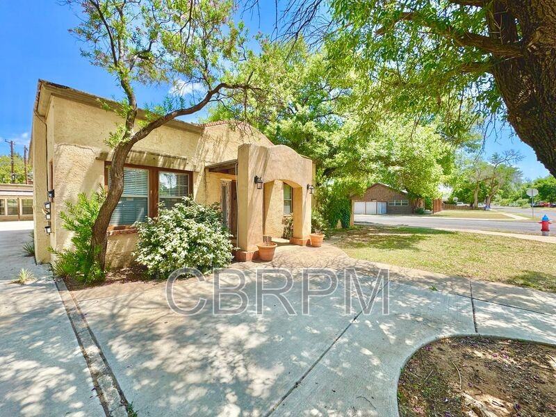 2702 23rd St Frnt - Photo 2 of 35