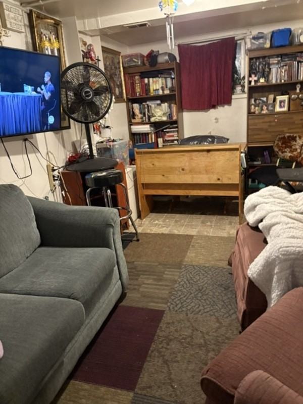 621 13th St - Photo 2 of 7