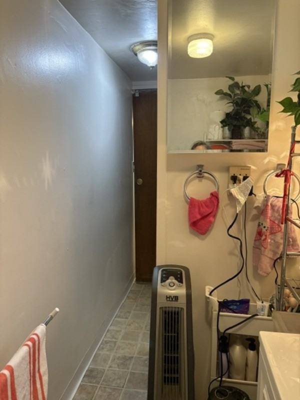 621 13th St - Photo 6 of 7