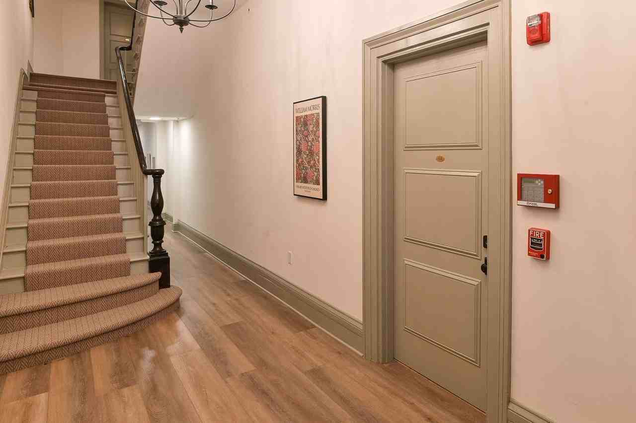 Bishops Court - 321 N Front St - Photo 4 of 50